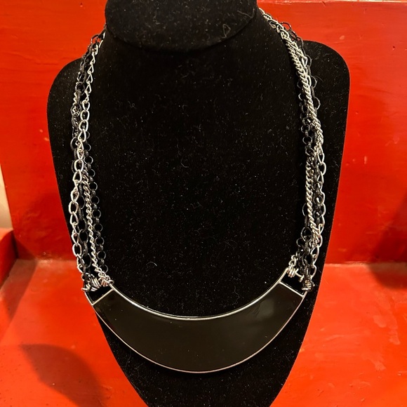 New York and Co Necklace - Picture 1 of 4